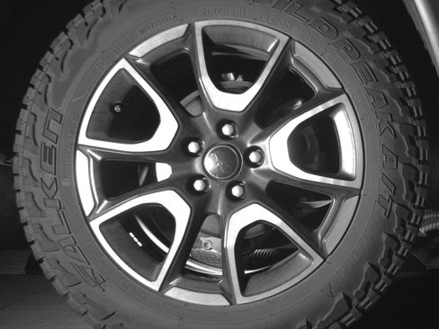 Used 2025 Jeep Compass Trailhawk image 15