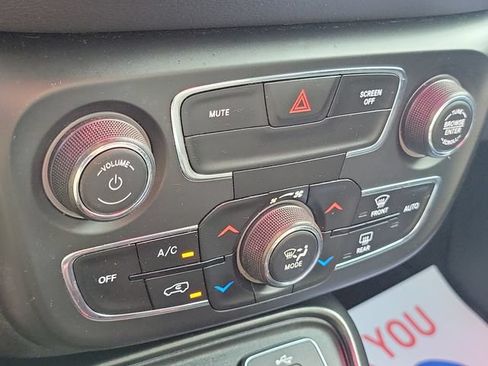 Used 2018 Jeep Compass Trailhawk w/ Leather Interior Group AWD/4WD image 18