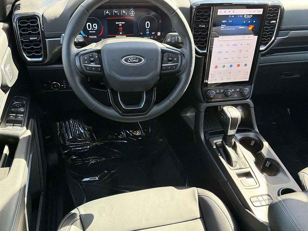Used 2024 Ford Ranger Lariat RWD image 6