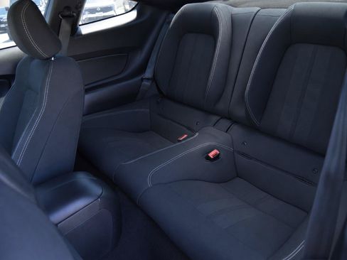Used 2019 Ford Mustang Coupe RWD image 11