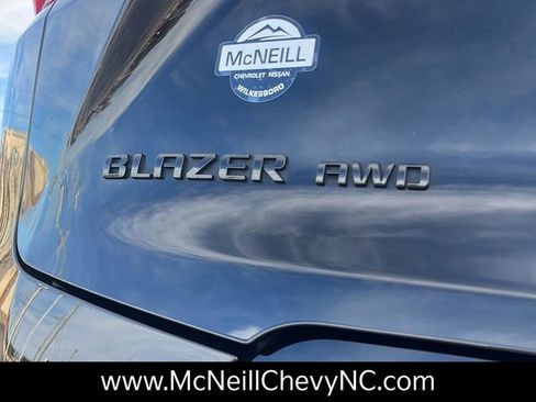 Used 2022 Chevrolet Blazer RS w/ Enhanced Convenience Package image 31