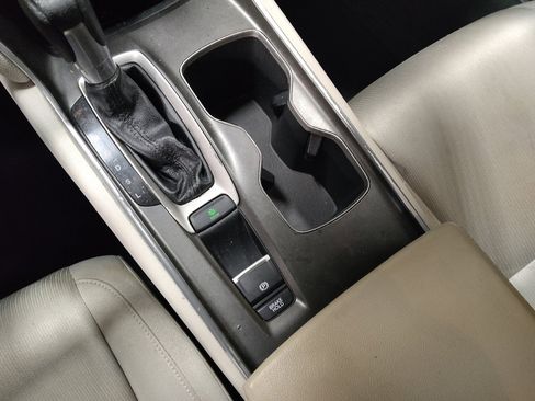 Used 2019 Honda Accord LX image 26