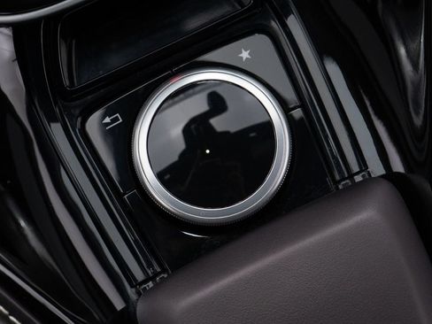 Used 2023 Aston Martin DB11 Volante RWD image 39