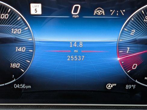 Used 2024 Mercedes-Benz GLE 450 4MATIC image 23
