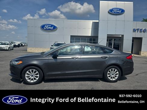 Used 2017 Ford Fusion S FWD image 1