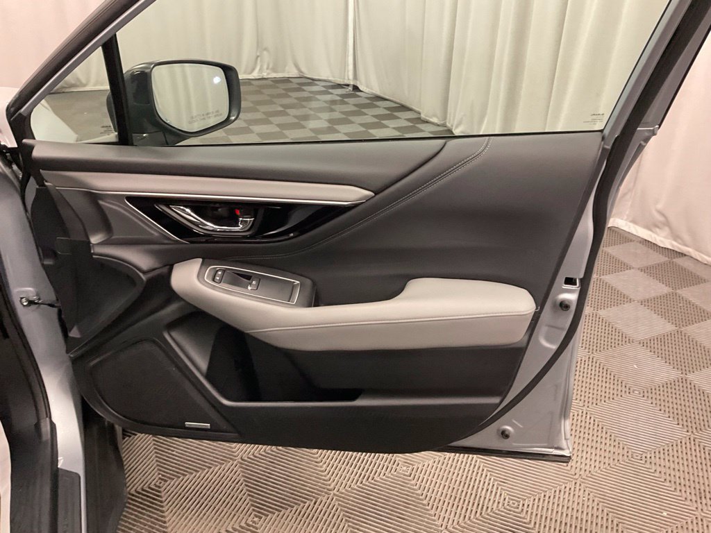 Used 2024 Subaru Outback Limited AWD/4WD image 30