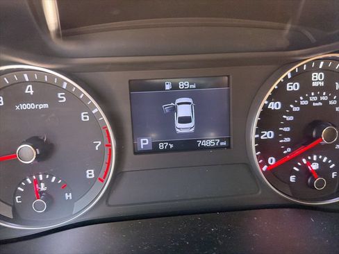 Used 2021 Kia Forte GT-Line w/ GT-Line Premium Package FWD image 8
