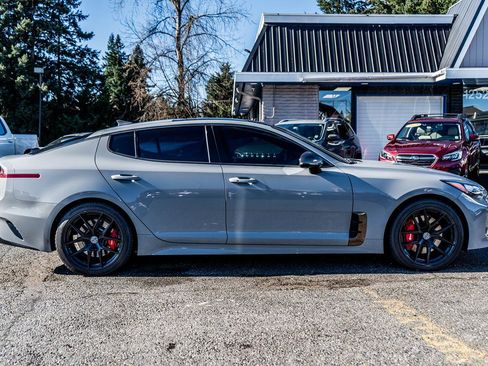 Used 2018 Kia Stinger GT2 image 14