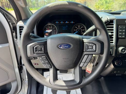 Used 2015 Ford F150 XLT w/ Trailer Tow Package RWD image 17