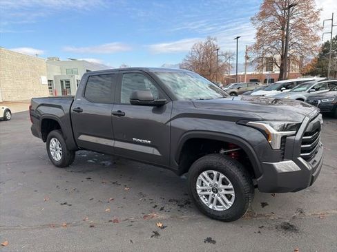New 2026 Toyota Tundra SR5 image 7