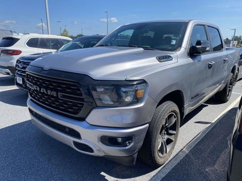 Used 2022 RAM 1500 Big Horn AWD/4WD image 3