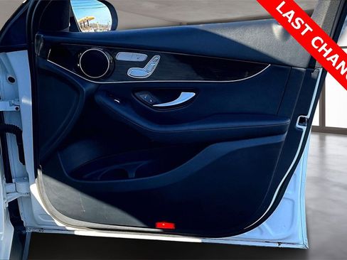 Used 2020 Mercedes-Benz GLC 300 4MATIC image 24