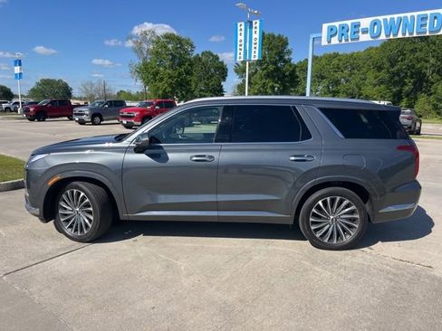 Used 2024 Hyundai Palisade Calligraphy image 3