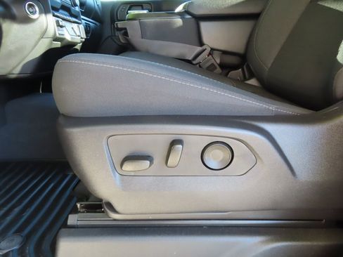 Used 2024 Chevrolet Silverado 1500 Custom image 8