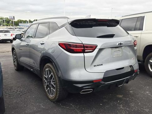 Used 2023 Chevrolet Blazer RS FWD image 2