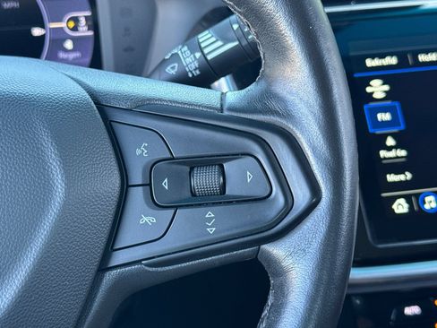 Used 2023 Chevrolet Bolt LT w/ Infotainment Package FWD image 36
