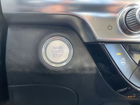 Used 2022 Kia Telluride EX w/ EX Premium Package image 32