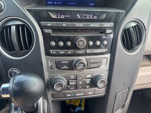 Used 2015 Honda Pilot LX image 24