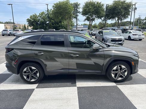 Used 2025 Hyundai Tucson SEL FWD image 3