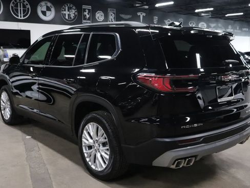Used 2026 GMC Acadia Elevation w/ Elevation Premium Package FWD image 3