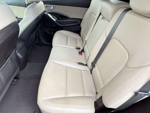 Used 2014 Hyundai Santa Fe GLS w/ Ultimate Package 06 FWD image 27