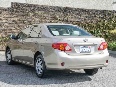 Used 2009 Toyota Corolla LE image 8