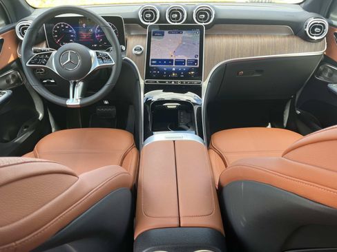 Used 2026 Mercedes-Benz GLC 300 4MATIC image 13