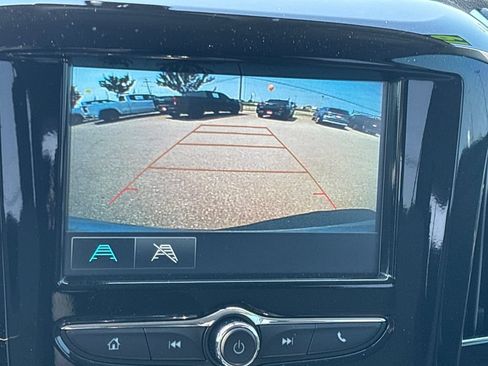Used 2019 Chevrolet Traverse LS FWD image 25