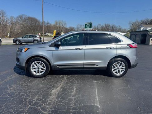 Used 2024 Ford Edge SEL w/ Convenience Package image 4