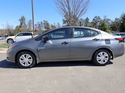Used 2024 Nissan Versa S FWD image 13