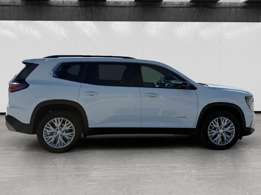 Used 2026 GMC Acadia Elevation w/ Elevation Premium Package FWD image 6