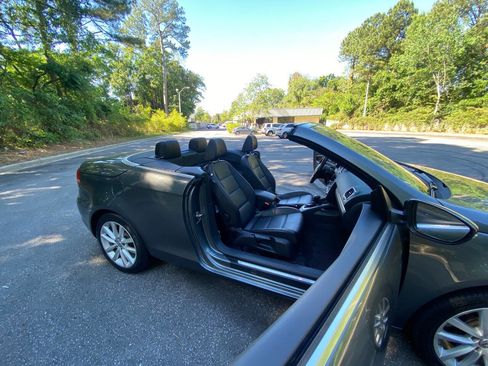 Used 2013 Volkswagen Eos FWD image 51