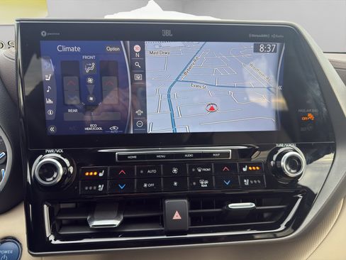 Used 2022 Toyota Highlander Limited image 17