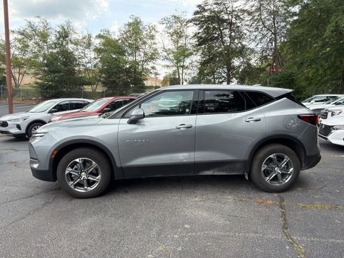 Used 2025 Chevrolet Blazer LT FWD image 6