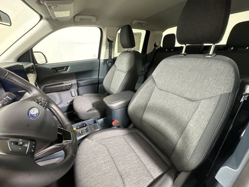 New 2025 Ford Maverick XLT w/ XLT Luxury Package image 9