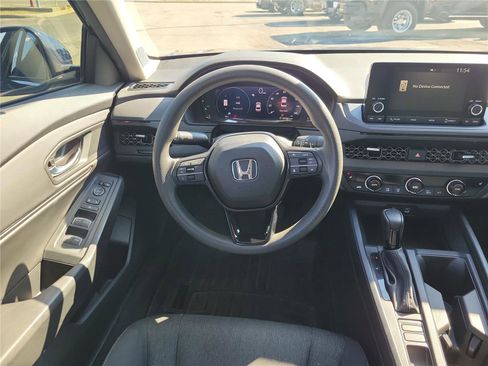 Used 2024 Honda Accord EX image 9
