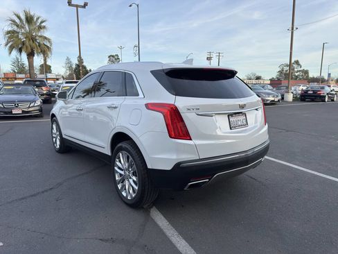 Used 2017 Cadillac XT5 Platinum image 5