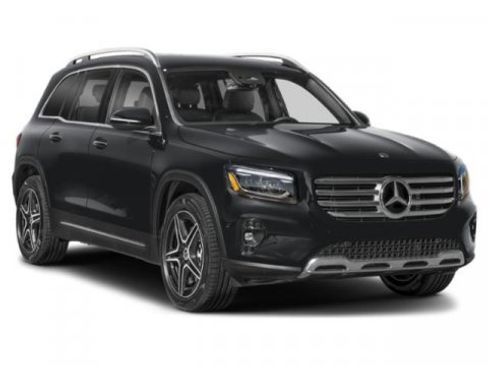 Used 2025 Mercedes-Benz GLB 250 4MATIC image 9