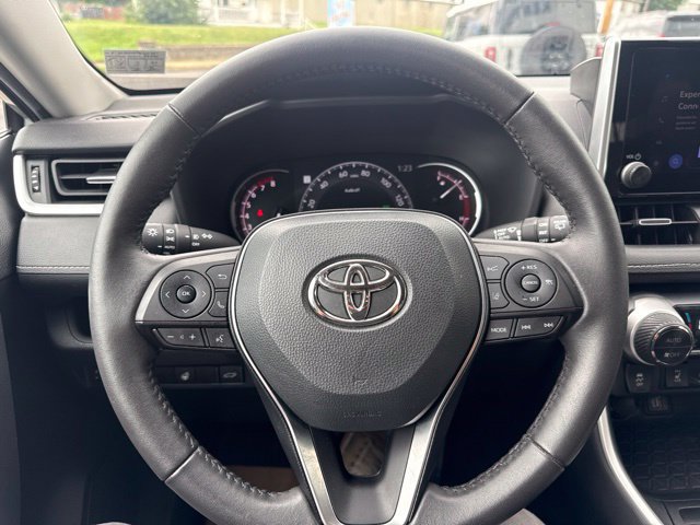 Used 2023 Toyota RAV4 XLE Premium AWD/4WD image 19