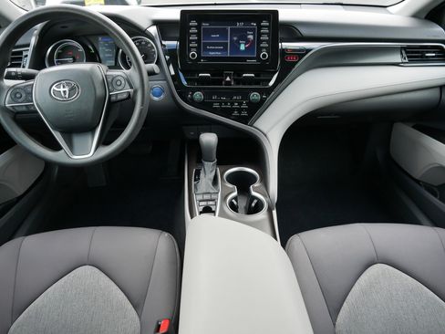 Used 2021 Toyota Camry LE FWD image 10