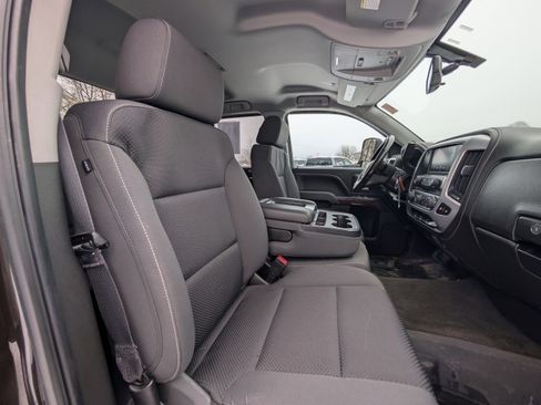 Used 2018 GMC Sierra 1500 SLE w/ SLE Value Package image 40