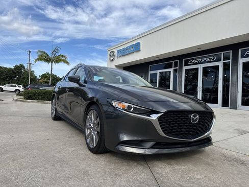 Used 2020 MAZDA MAZDA3 Sedan w/ Select Package image 31