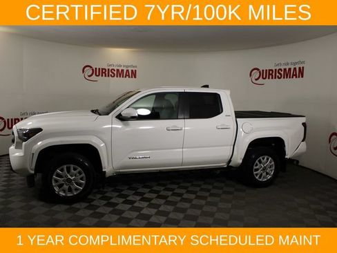 Used 2025 Toyota Tacoma SR5 AWD/4WD image 3