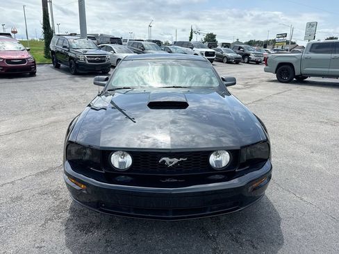 Used 2007 Ford Mustang GT RWD image 8