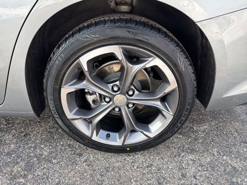 Used 2024 Chevrolet Malibu LT image 12