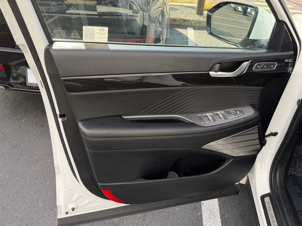 Certified 2024 Hyundai Palisade Calligraphy AWD/4WD image 9