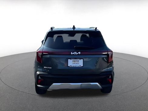 Used 2025 Kia Seltos S image 11