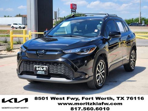 Used 2024 Toyota Corolla Cross AWD Hybrid image 3