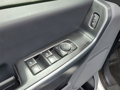 Used 2022 Ford F150 XLT image 8