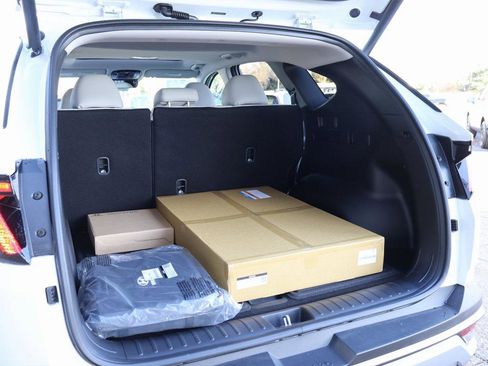 New 2026 Hyundai Tucson SEL image 16